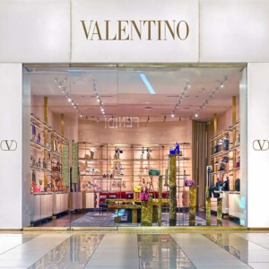 Valentino store Aventura Mall