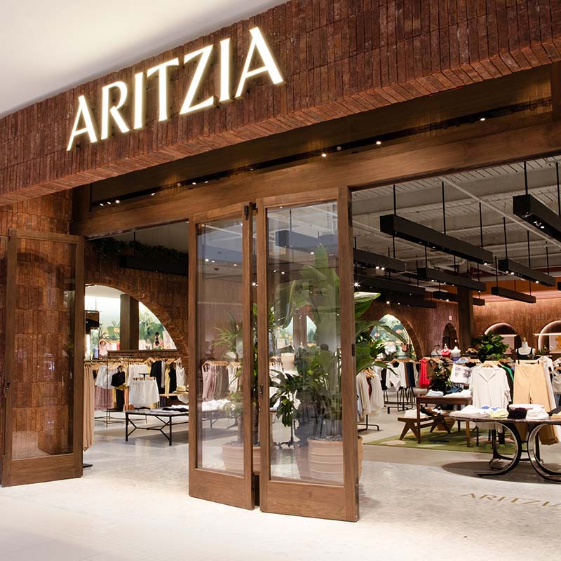Aritizia store front at Aventura Mall