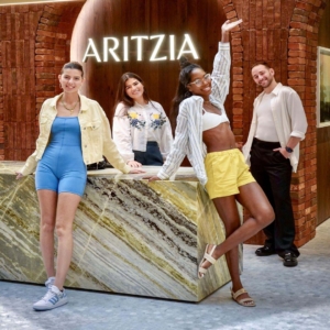 aritzia team members aventura mall