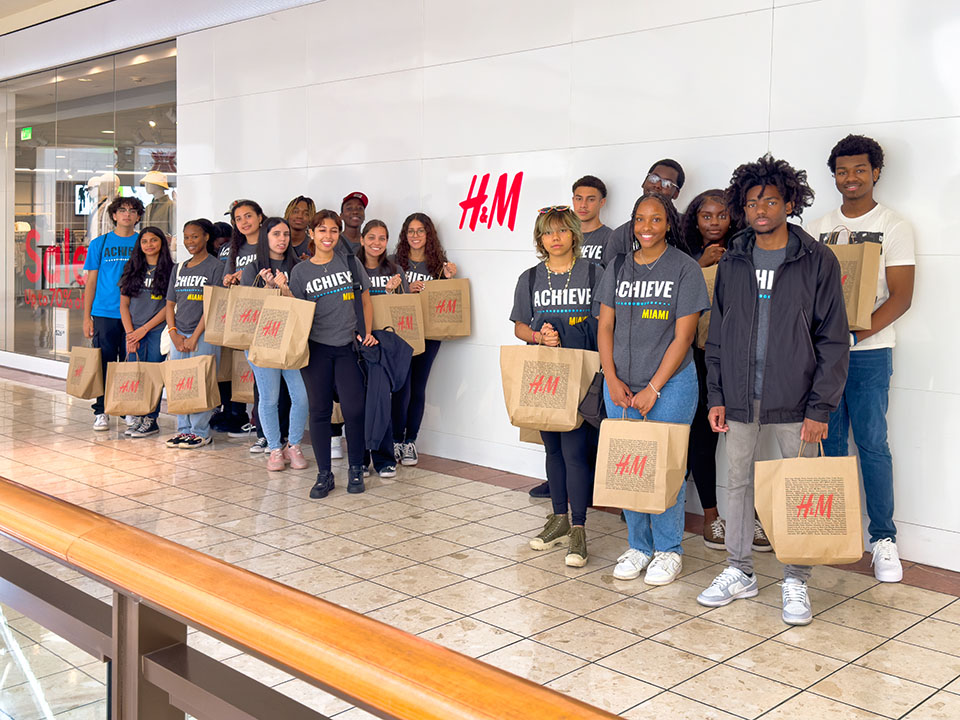 Aventura Mall and Achieve Miami Join Forces to Empower High School Students