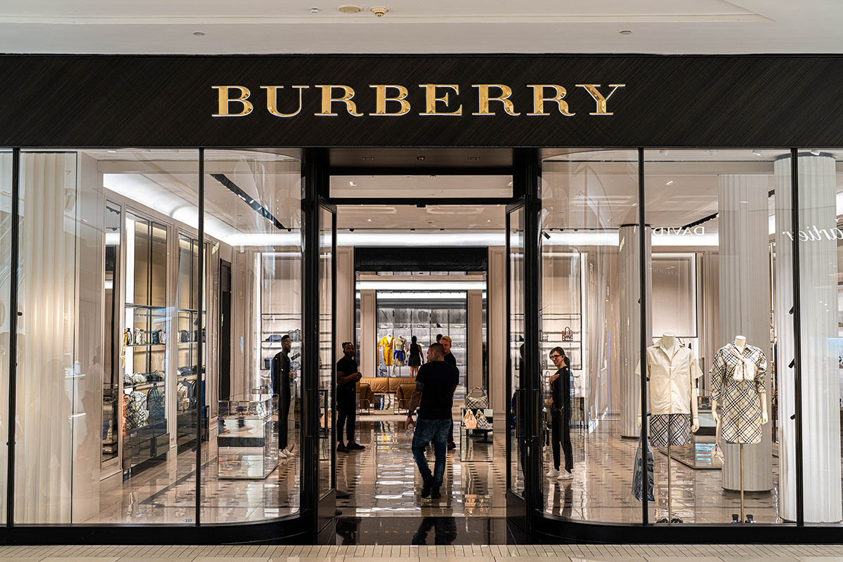 Burberry aventura mall