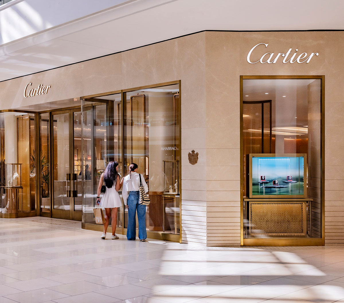 Cartier aventura mall