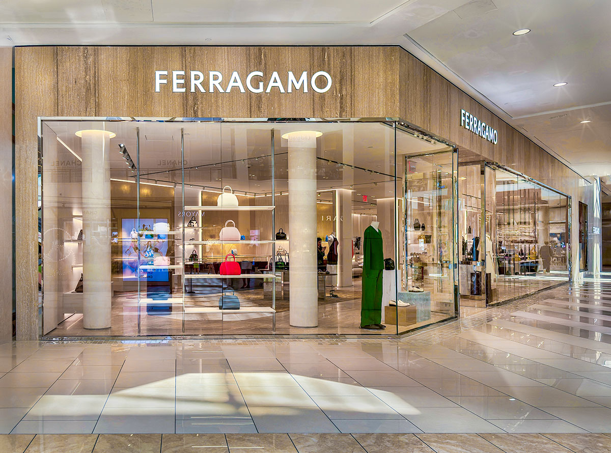 Ferragamo aventura mall