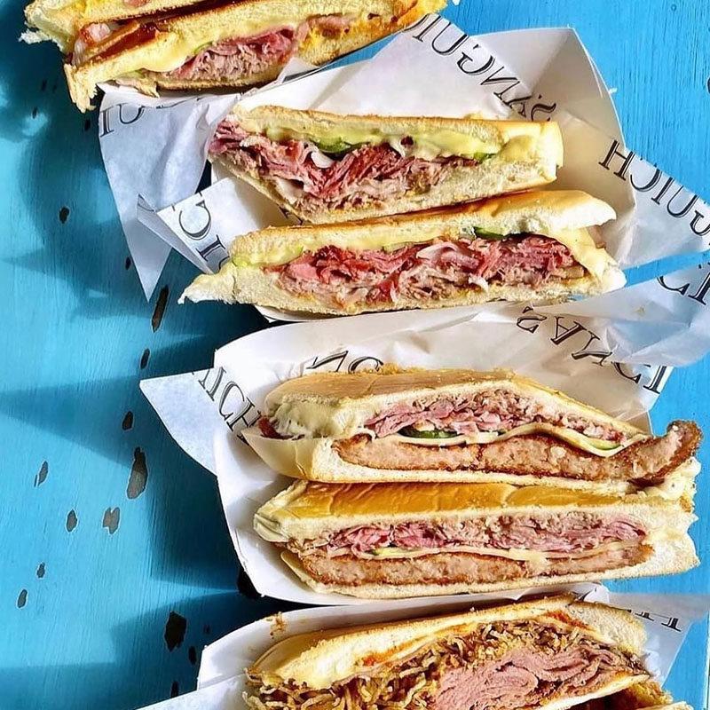 Sanguich store aventura mall