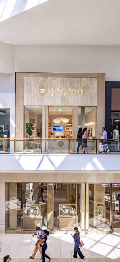 Gorjana aventura mall